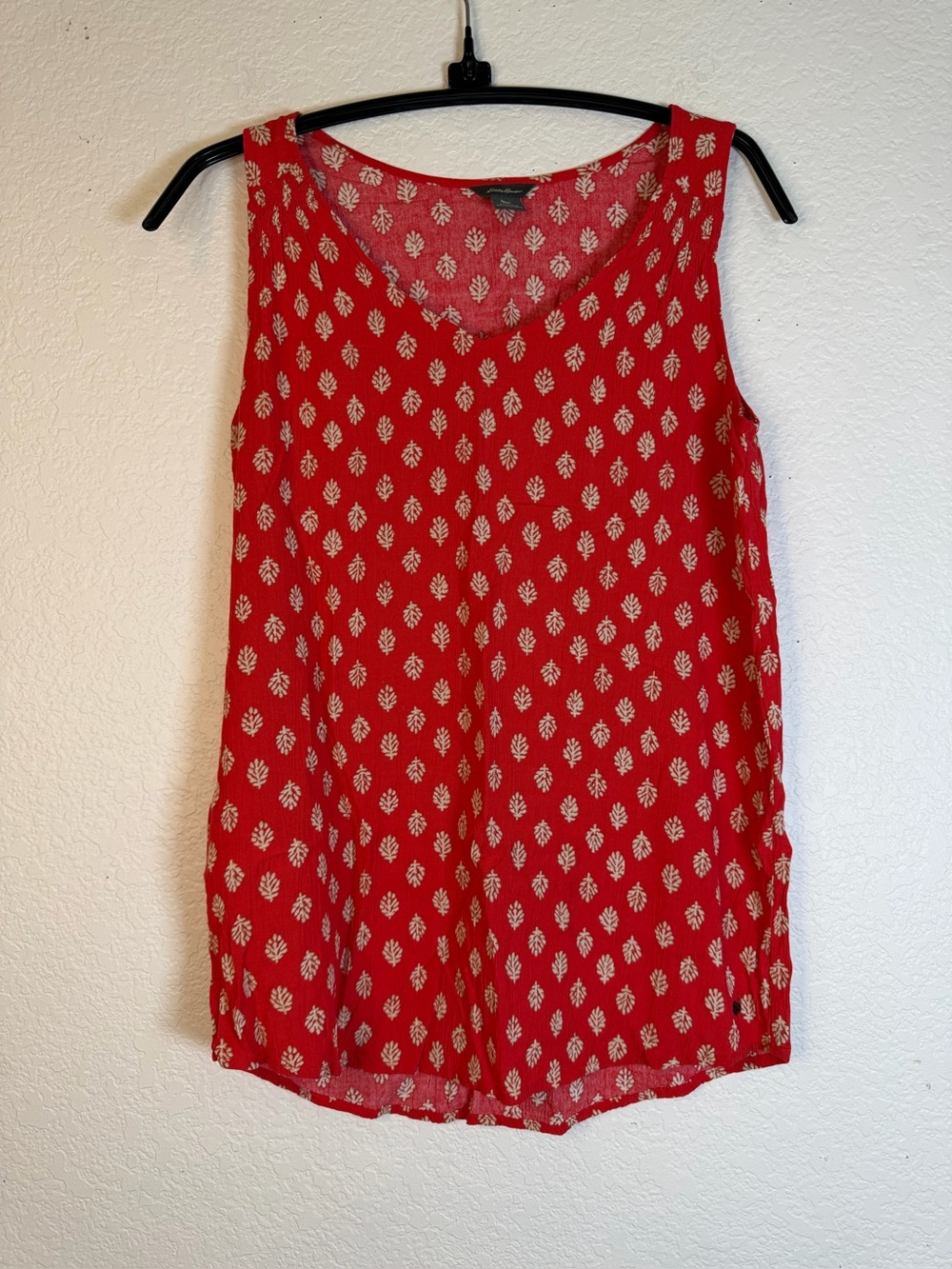 Eddie Bauer Red‎ Sleeveless Printed V-Neck Tank, size XS